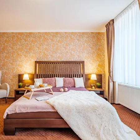 Orlican Hotel