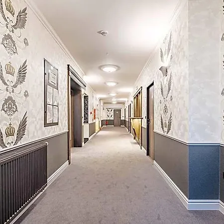 Orlican Hotel 3*